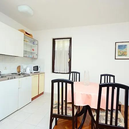 Apartment Dragica